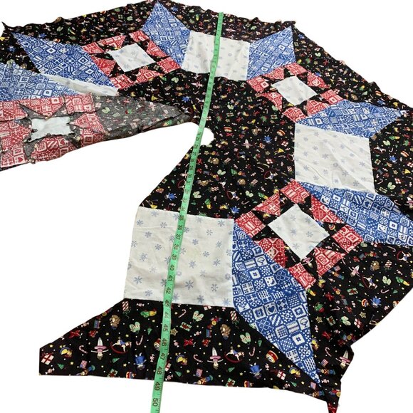 VTG Patriotic Christmas Tree Skirt Quilt Patchwork Unfinished Stars Mittens Bear - Picture 4 of 5